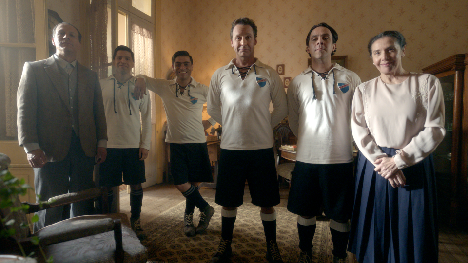 foto equipo pose conmmadre – cuerpo